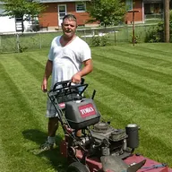 Diamond Cut Lawn Care logo