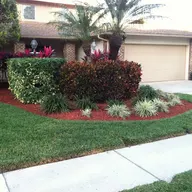 Mascot Lawn Care logo