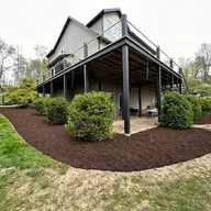 Pinto Landscaping Service LLC logo