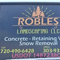Robles Landscaping LLC logo
