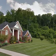 Hill's Lawncare logo