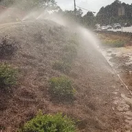 Lightning sprinklers, Inc logo