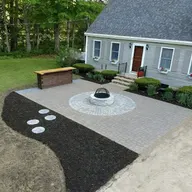 Stone Grove Landscape logo