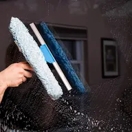 TOOLEYS CLEANING logo