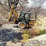 Tony's Landscaping Co. logo