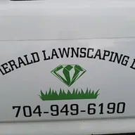 EMERALD LAWNSCAPING LLC logo