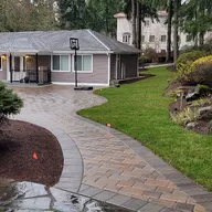 Southern Landscape Design & Construction, LLC. logo