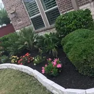 Garden Impression Lawn & Landscaping logo