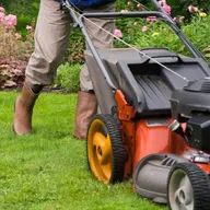 Stewarts Lawn & Landscape logo
